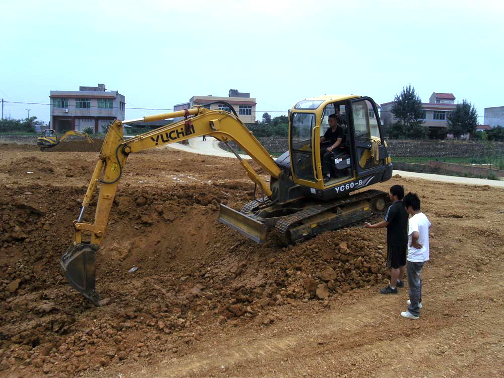 挖掘机自检功能.jpg 挖掘机自检功能.jpg