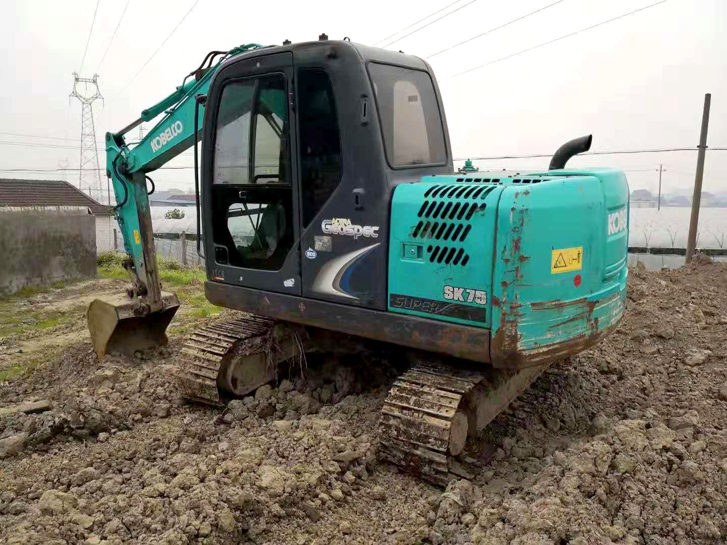 中小型挖掘机.jpg 中小型挖掘机.jpg