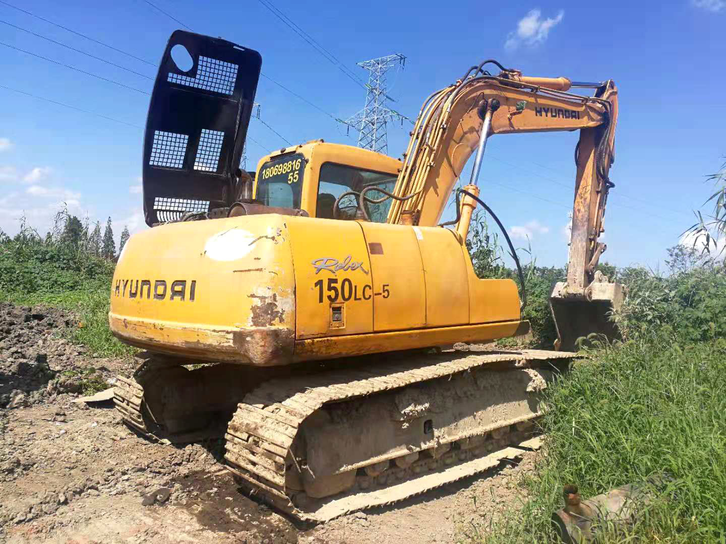 冬季挖掘机启动难的方法.jpg 冬季挖掘机启动难的方法.jpg