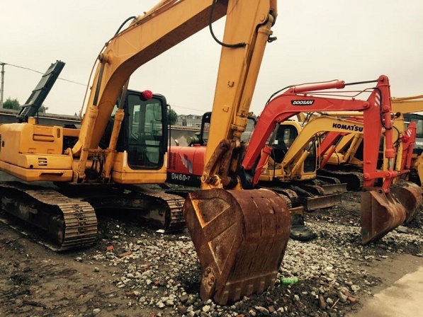 嘉兴二手挖掘机.jpg 嘉兴二手挖掘机.jpg